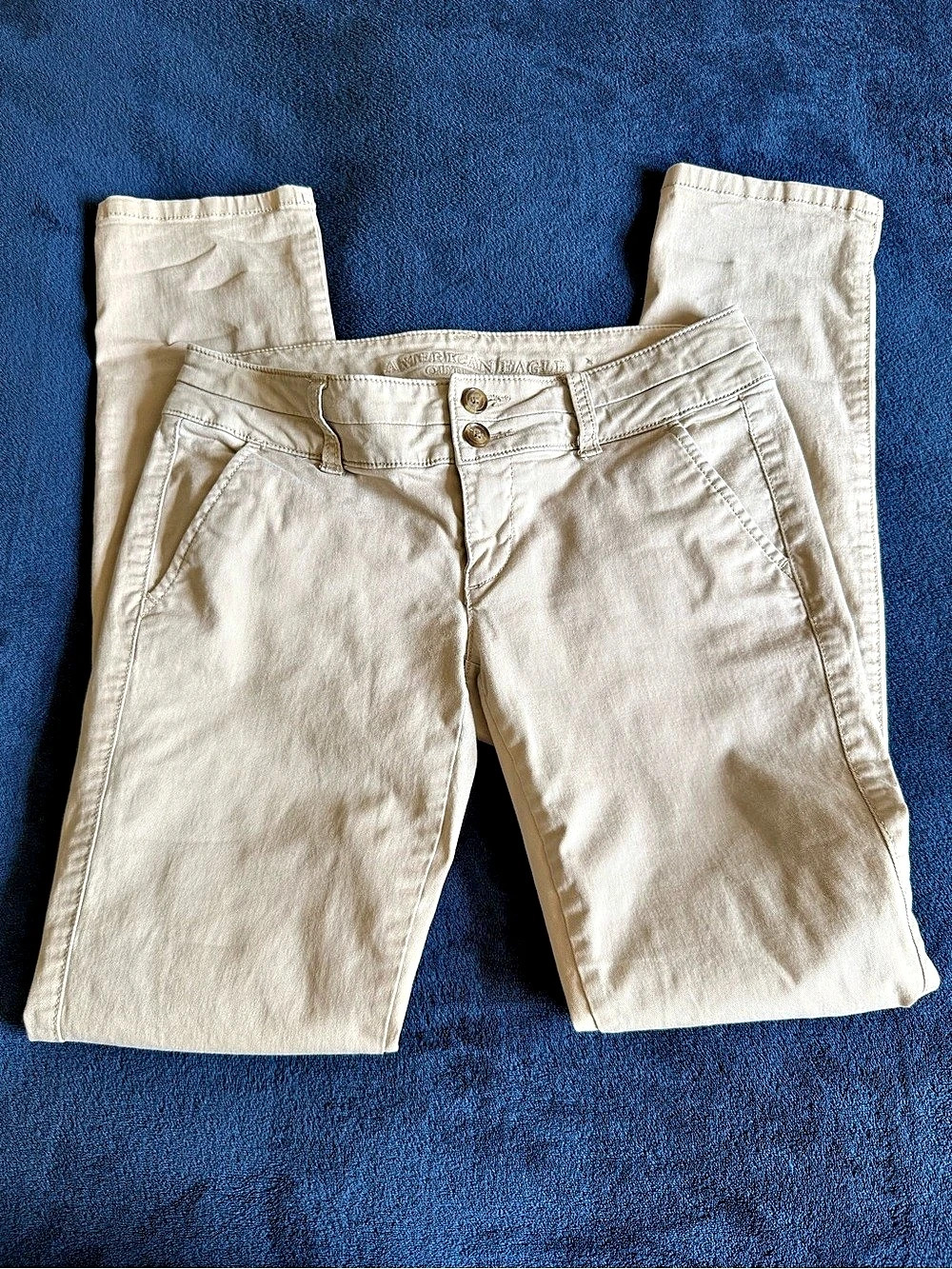 American Eagle Outfitters Skinny Stretch Khaki Pants Cream Bermuda Shorts Size 0